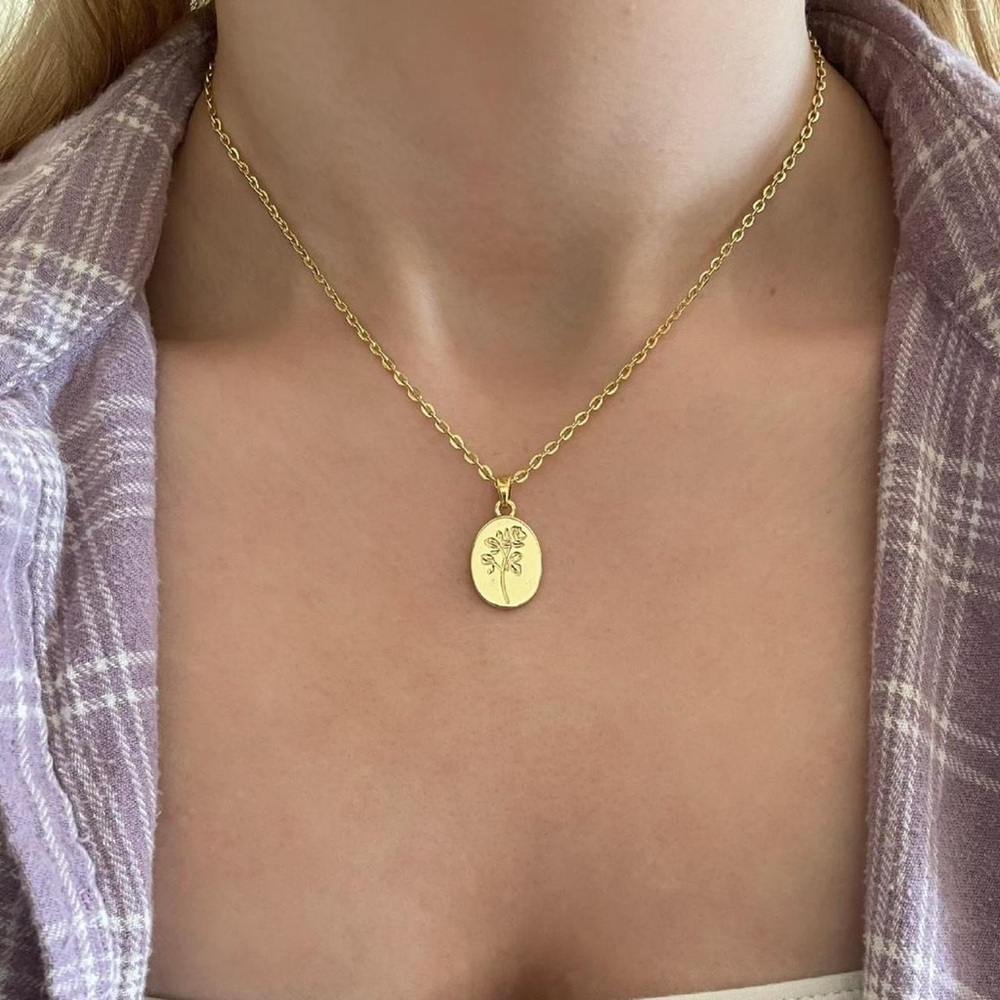 Gold-tone Flower Pendant Necklace
